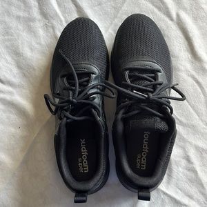 Adidas cloud foam black shoes size 8